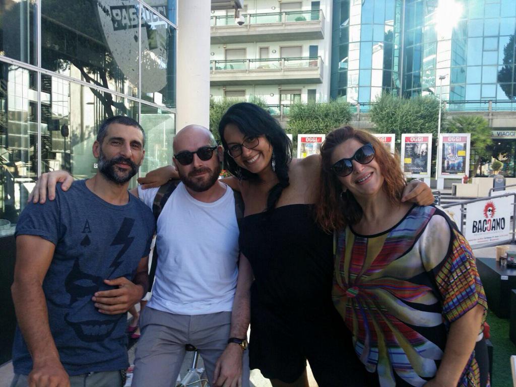 Teatrando Riccione cn <a href="/simonebruscia/">Simone Bruscia</a> dal VIVO <a href="/barlettag/">Giancarlo Barletta</a> <a href="/TweetRiccione/">Città di Riccione</a> <a href="/visitriccione/">Visit Riccione</a> <a href="/RiccioneTeatro/">Riccione Teatro</a>