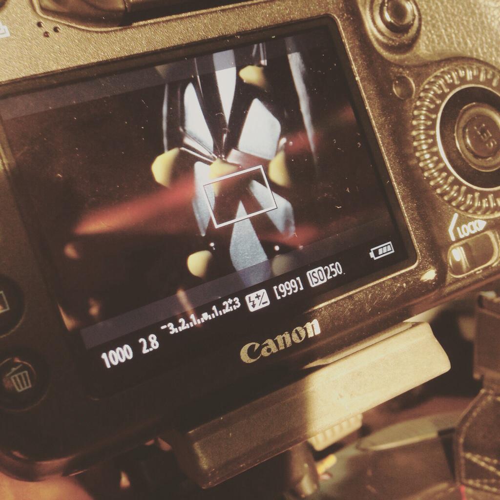 LarefeEstudio's tweet photo. #Shooting para Adidas http://t.co/dkEuuvDmhz