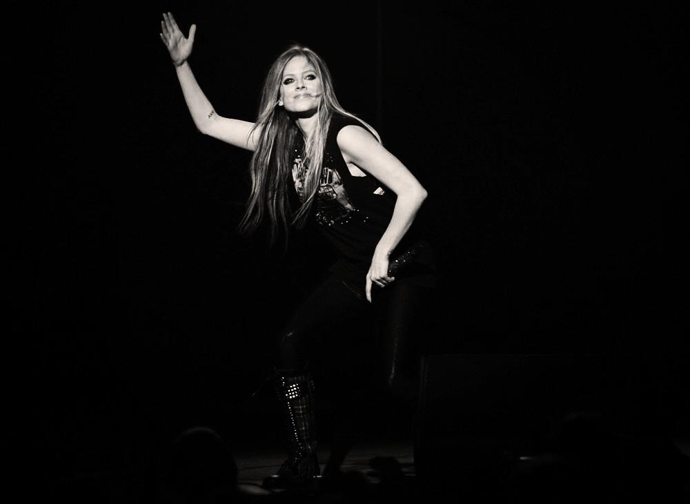 LBS_Universe's tweet photo. Good to see the success of #FlyWeek LBS GET TOGETHER
#GetFlyOniTunes #WatchFlyByAvrilLavigne & more.. THANKS http://t.co/9G5pb8ll4K
