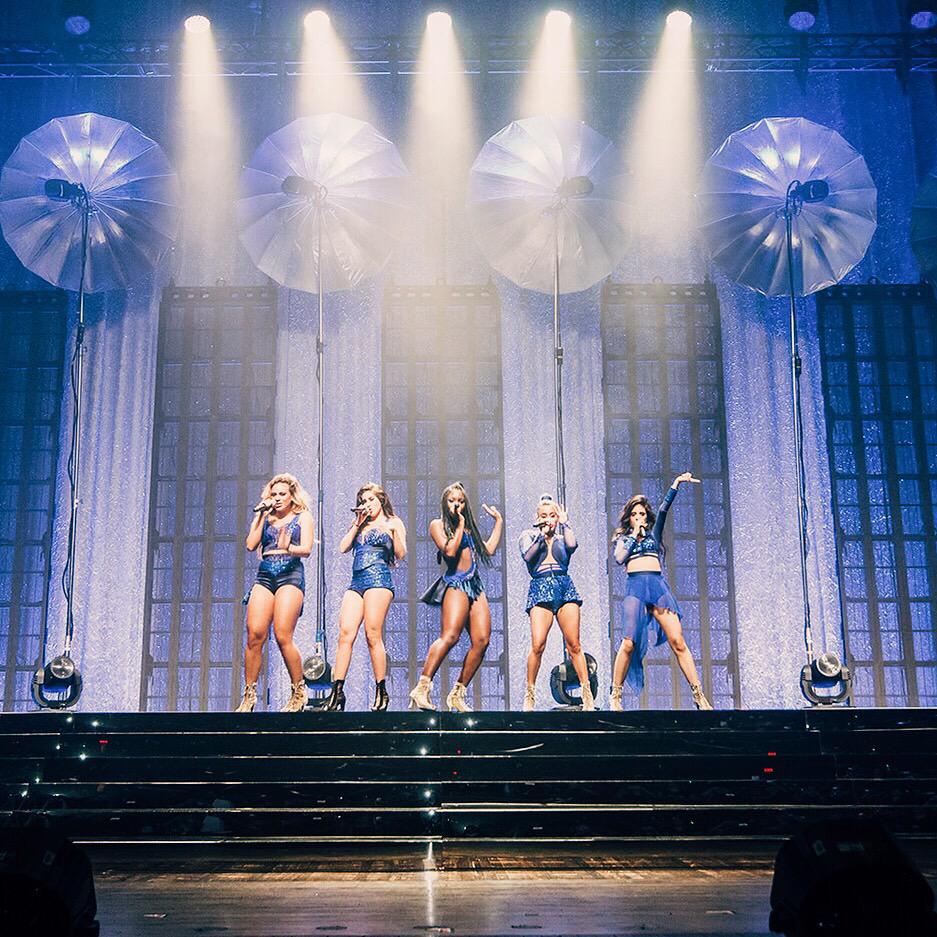 FifthHarmony's tweet photo. It's so unbelievably good to be back!! #SummerReflectionMiami tonight http://t.co/uvi7SYmuUO