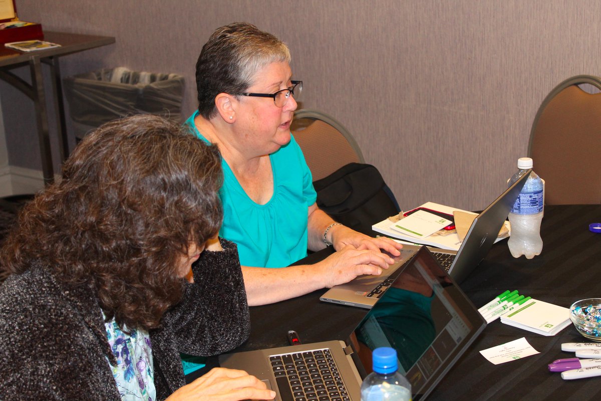 icenter4edu's tweet photo. Flipped Learning Video Creation workshop today in Chicago! #BERFlip @matinga @bureauofed http://t.co/FFbU9TSbxl