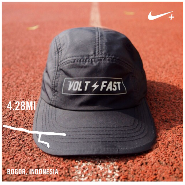 Pra7rit_Medis's tweet photo. Volt ~ Fast  I just ran 4.28 mi with Nike+. http://t.co/mf15OVHVwB #nikeplus http://t.co/MO6ssvyy0L