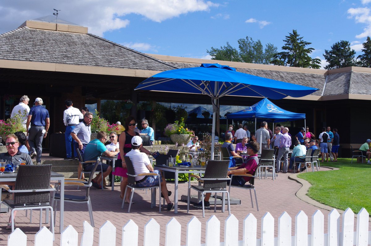 JoetteF's tweet image. Which one of these things doesn't belong? Yes...that's me on the patio @RoyalMayfair with 130 #1members and guests!