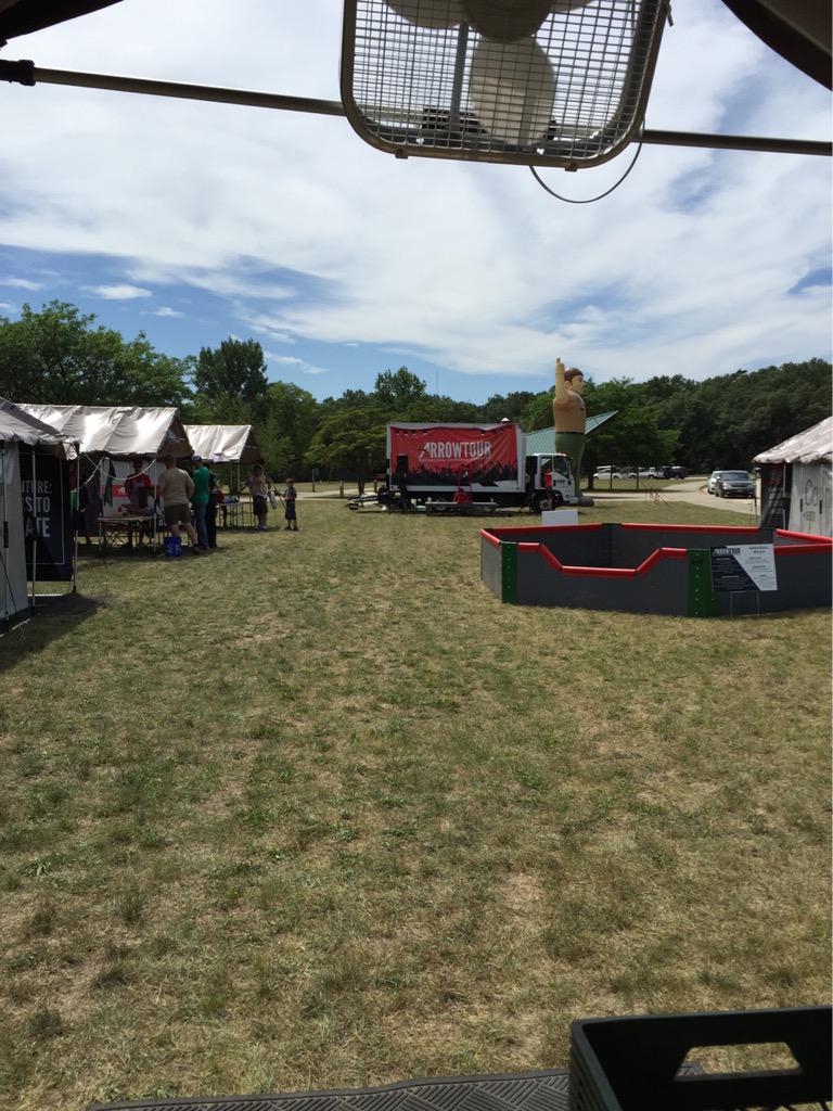 ArrowTour tweet media