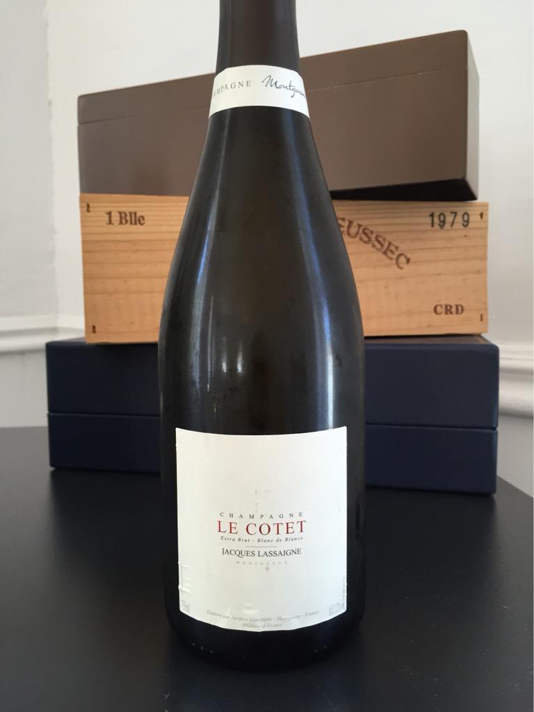 DomaineSomm's tweet photo. #humpday means #champagne for #lunch #whatareyoutasting #champagne #bubbles http://t.co/81qnnl2HD8
