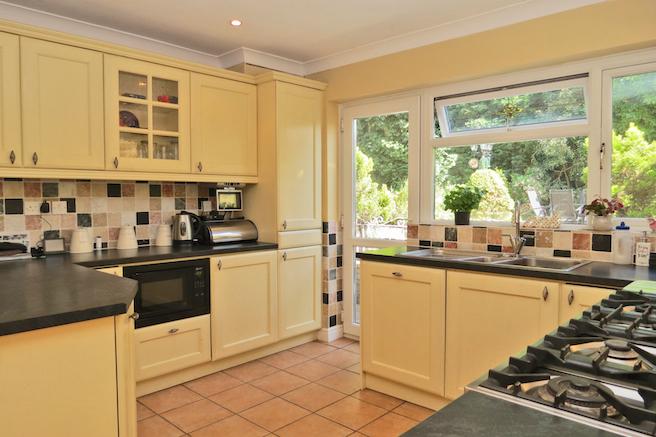 go2move's tweet image. 4 Bed Detached House - £625,000 - #LlanvairDiscoed #Monmouthshire #NP16 Spacious &amp;amp; Well Presented Interior #property