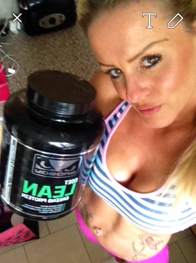 RaysonClaire's tweet photo. http://t.co/sWHaxpDHMQ Diet Lean Protein added greens powder 💪 CLAIRE10 for 10% discount @BadGirlEurope @BadBoyEurope http://t.co/pXauePMqSQ