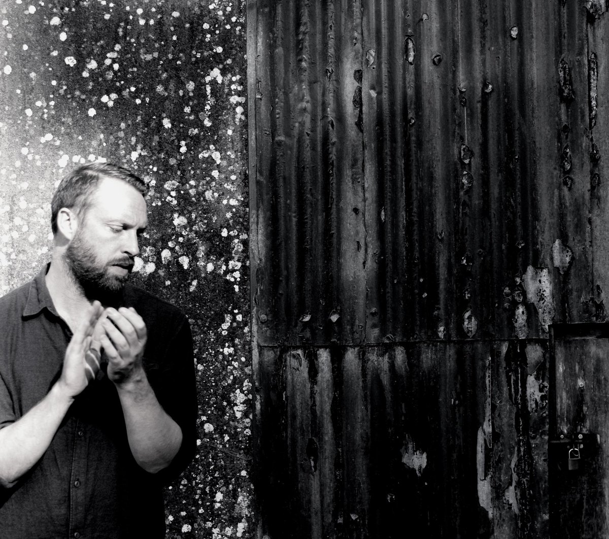 IRImixitup's tweet photo. We'll give @Briandeady's new single, A Darkness, a listen tonight on Mix It Up. Listen in on http://t.co/Ar4NpY0v5F http://t.co/r2vgWcyq9q