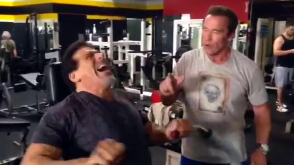 FLEX_Magazine's tweet photo. Watch #ArnoldSchwarzenegger and #LouFerrigno get pumped: http://t.co/hG3rRgVREz http://t.co/bwP4dAW3PW