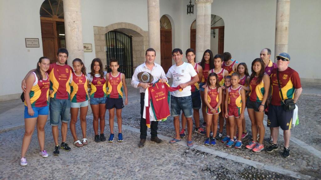 Olé por el <a href="/CAVinoDeToro/">C.A. Vino De Toro</a>!  Categoría absoluta 1° en el campeonato de España, hoy nos ha visitado parte del equipo