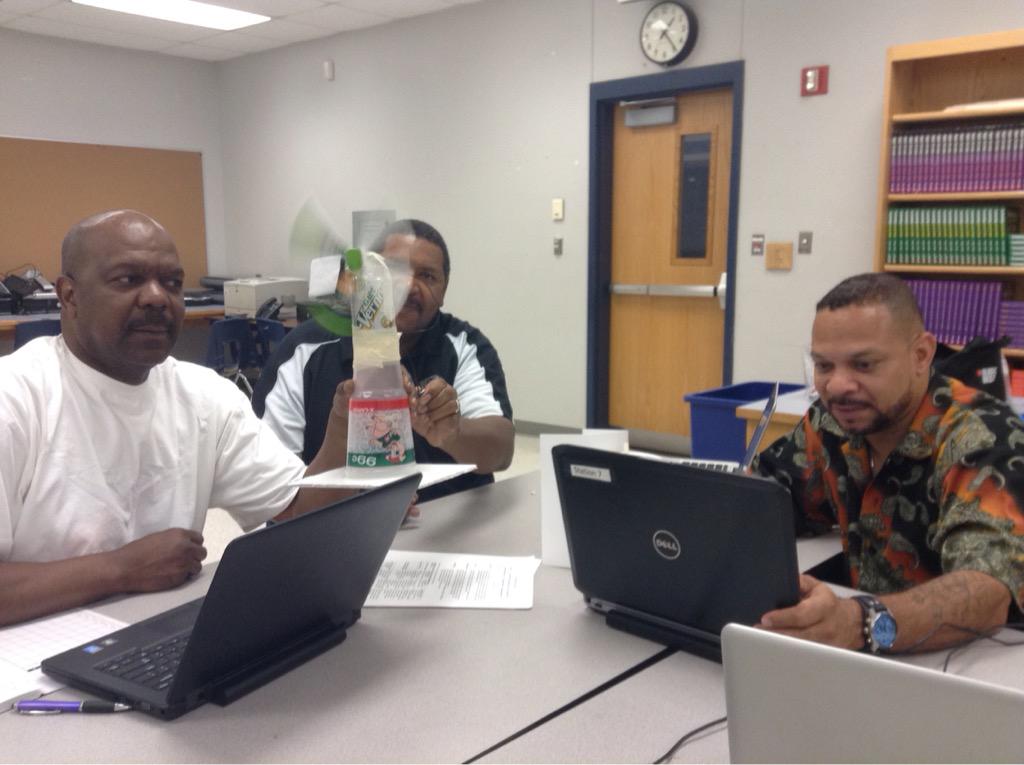 PG_CTE's tweet photo. Teachers design/build a downtown mall where vehicle traffic is prohibited during business hours. http://t.co/LcAZ1Z9F0p