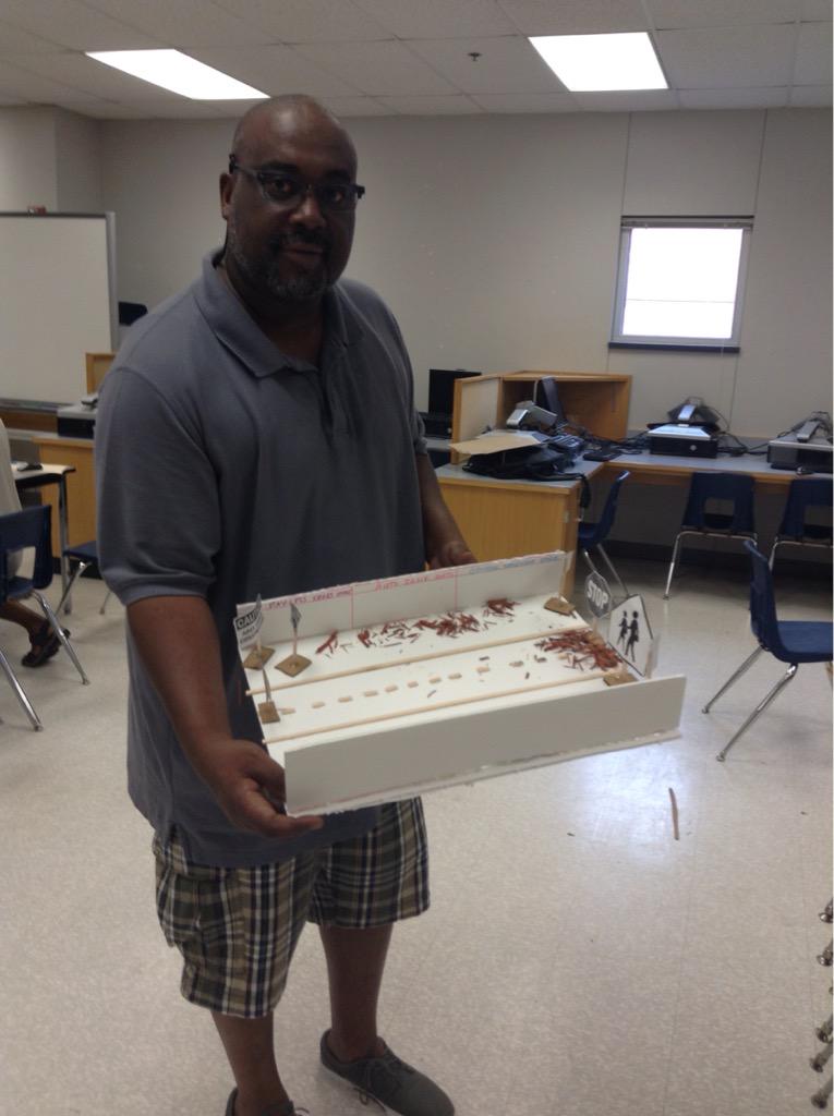 PG_CTE's tweet photo. Teachers design/build a downtown mall where vehicle traffic is prohibited during business hours. http://t.co/LcAZ1Z9F0p