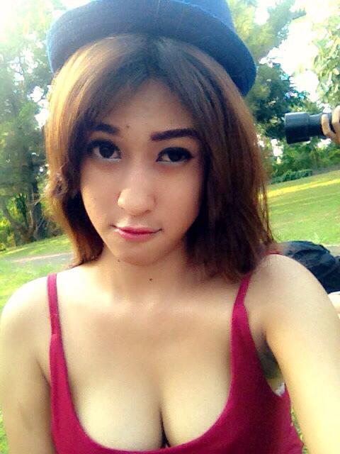 dinaikin's tweet photo. Haloo :p @SelfieHotSeksi @BidadariSelfie @DutaSelfie http://t.co/VrcOqGkYIe