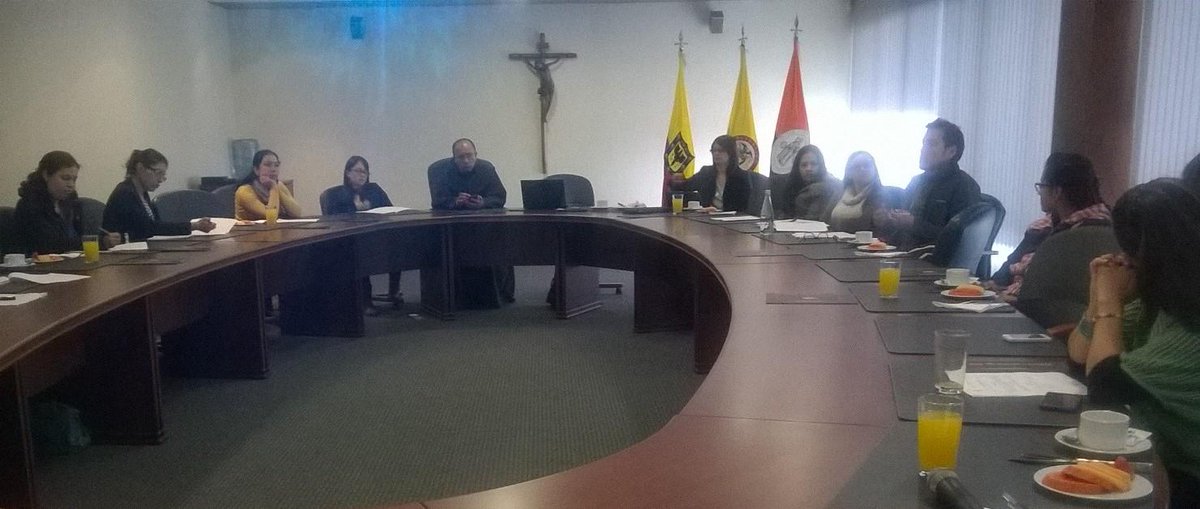 RELIGIONyCLIMA's tweet photo. #Empresas x #evento #ecoteologico en @BTACUMBRECLIMA Gracias @usbbog @AmbienteBogota @DriadaEco  @JEPT2 @DiaconoOikos http://t.co/eqhS8aOb0S