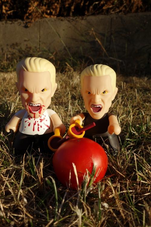 zast57's tweet image. Horror Block july 2015 #geek @HorrorBlock #BuffyTheVampireSlayer #boxgeek paradoxetemporel.fr/6700-reception…