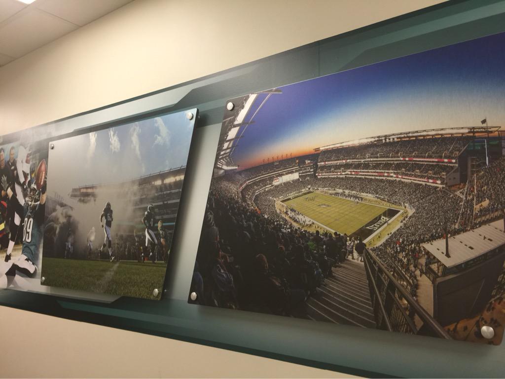 LFFStadium's tweet photo. Awesome new signage in the office today! #FlyEaglesFly 🏈 http://t.co/V2oSni5aCB