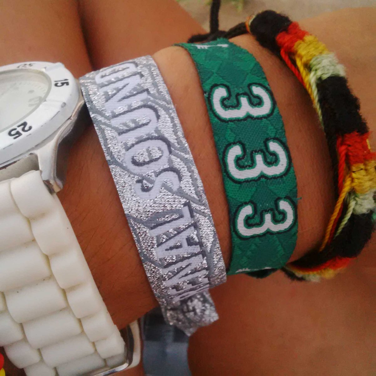 MonicaBobMarley's tweet photo. Esto es un no parar después del #FIB ahora estos preciosos días de #ArenalSound #Vamonos #Verano @Miriamamat93 (L)*-* http://t.co/HPjDos2c3u