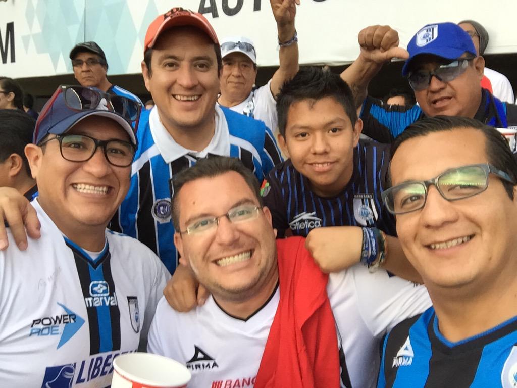 _ciscoayala's tweet photo. @Club_Queretaro @ayalahugo @galloahm #PromoGallos http://t.co/z1JbP0bqoq