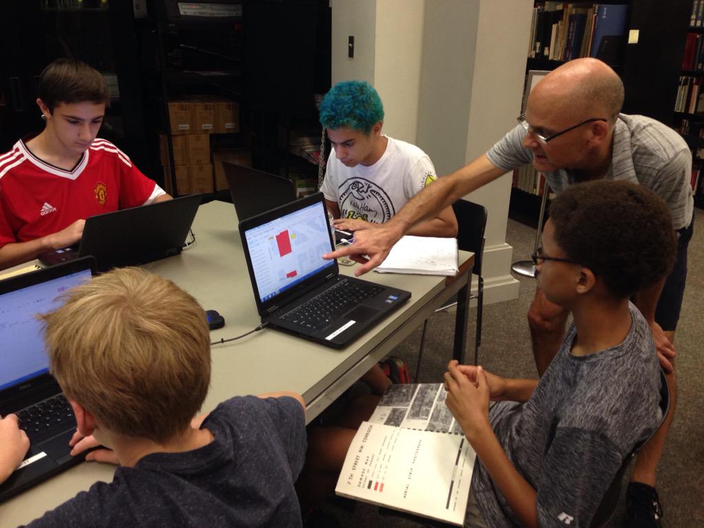 thatclassdotorg's tweet photo. .@Esri mapping expert+student + .@dcpl archive = THATSummer! http://t.co/wUPCVnPEBf #DC #dh #sschat #edchat #pblchat http://t.co/d4HLjPlf4t