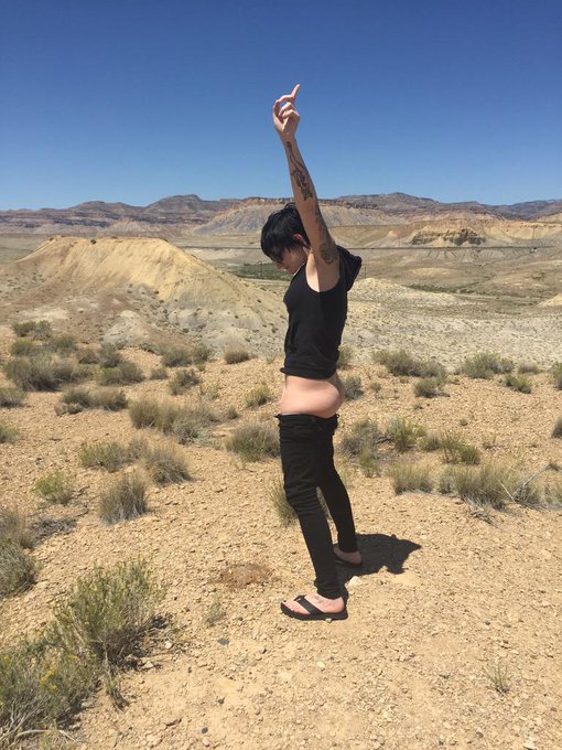 #stand2pee v2.0 #utah #bfe #gogirl #magicalpee http://t.co/Cp1RzIPLnv<a href="/tag/stand2pee"class="tags">#stand2pee</a><a href="/tag/utah"class="tags">#utah</a><a href="/tag/bfe"class="tags">#bfe</a><a href="/tag/gogirl"class="tags">#gogirl</a><a href="/tag/magicalpee"class="tags">#magicalpee</a>