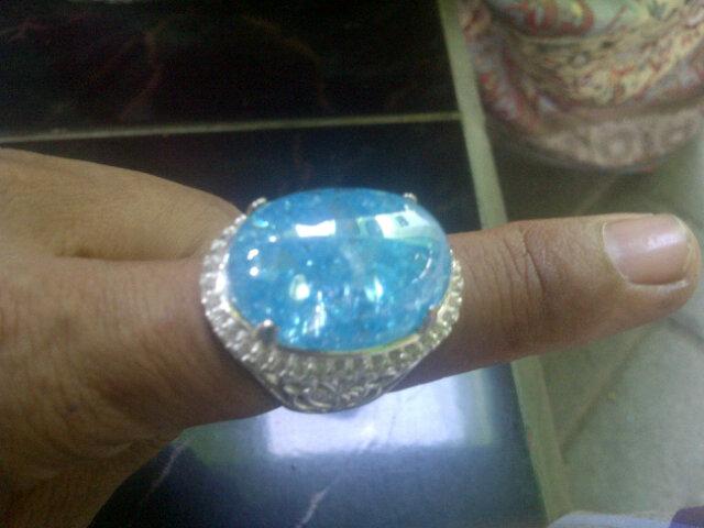 noval_29184's tweet photo. Pecah sribu jenis prambous http://t.co/BMl84Udo9H