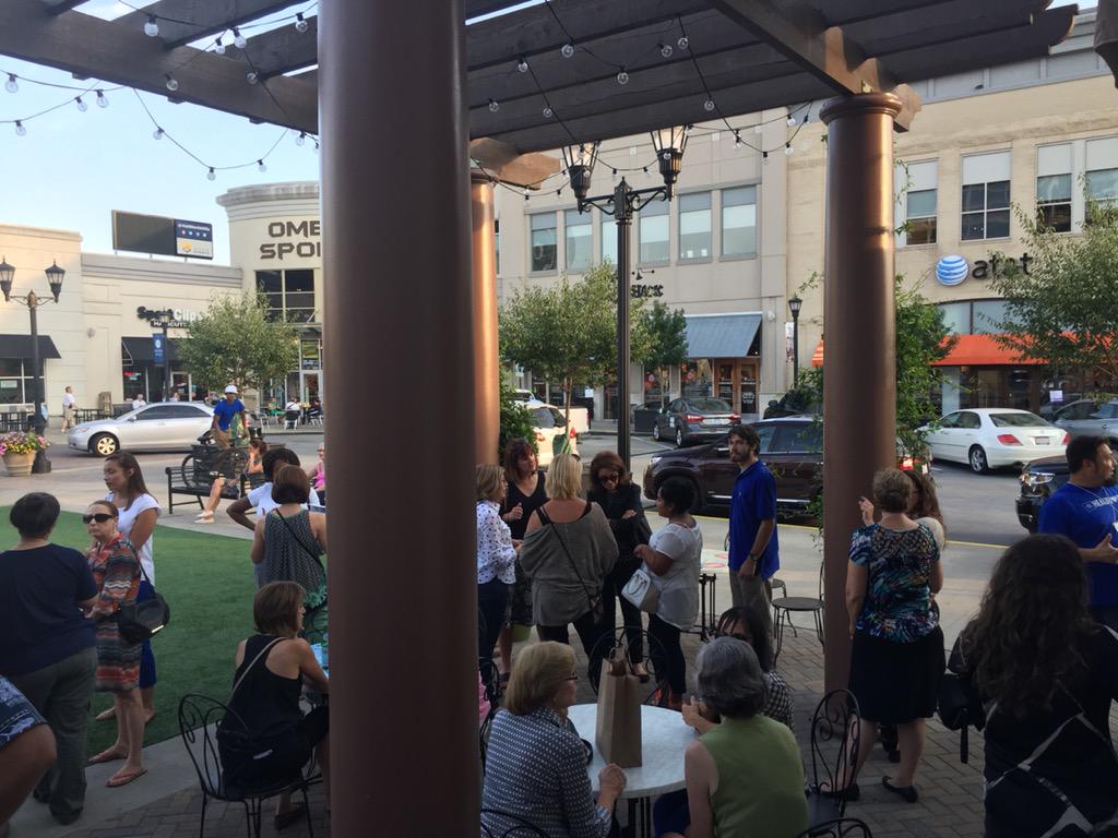 MagnusHealth's tweet photo. Ben &amp; Jerry's Ice Cream Social at #ISHC15! It's hot, but free ice cream is always worth showing up for. #benandjerrys http://t.co/DvnWszMap2