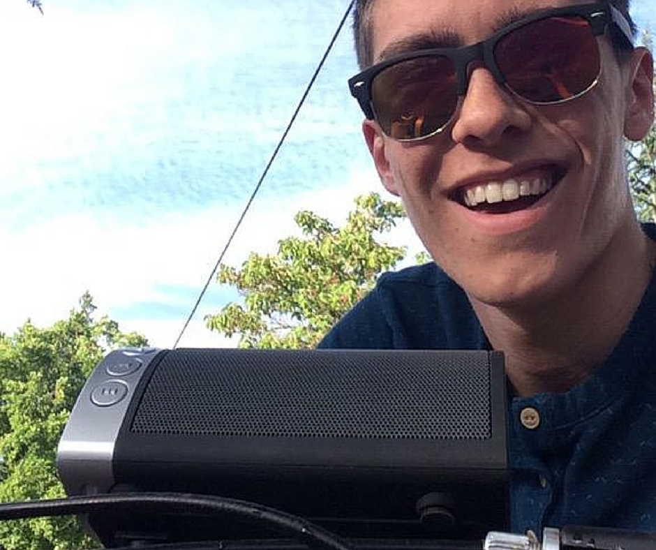 NYNEAudio's tweet photo. #NYNEAudio fan Ryan Z.'s pedal game is strong now that he's got his #NYNECruiser! http://t.co/z9idmSvKtb