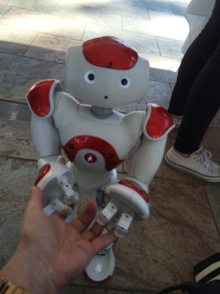 aliciamitchelia's tweet image. Meeting a #nao #robot @QUT yesterday. Time to start saving!