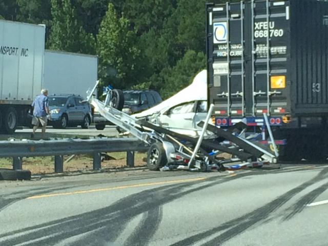 ChathamEMA's tweet photo. A major accident involving tractor trailers, and boat trailers is being reported at I-95 NB exit 109. Avoid the area http://t.co/OUeyYptSgZ