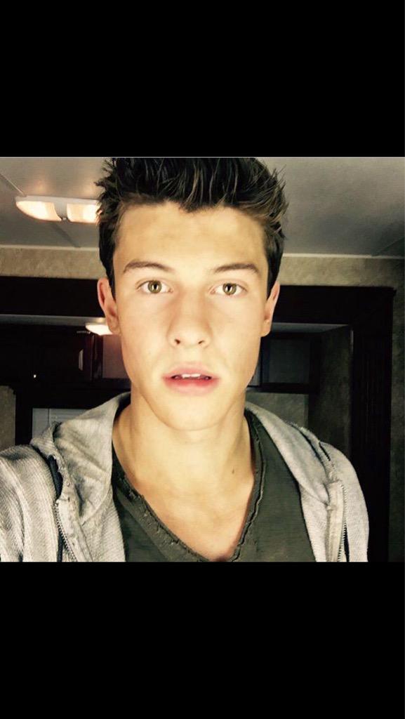 Lovingonshawn's tweet photo. Omg http://t.co/La5C7CyiFb