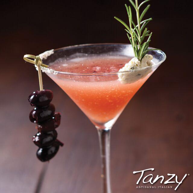 TanzyBocaRaton's tweet photo. Who's thirsty? #Mixology http://t.co/QgwsEQXcpF