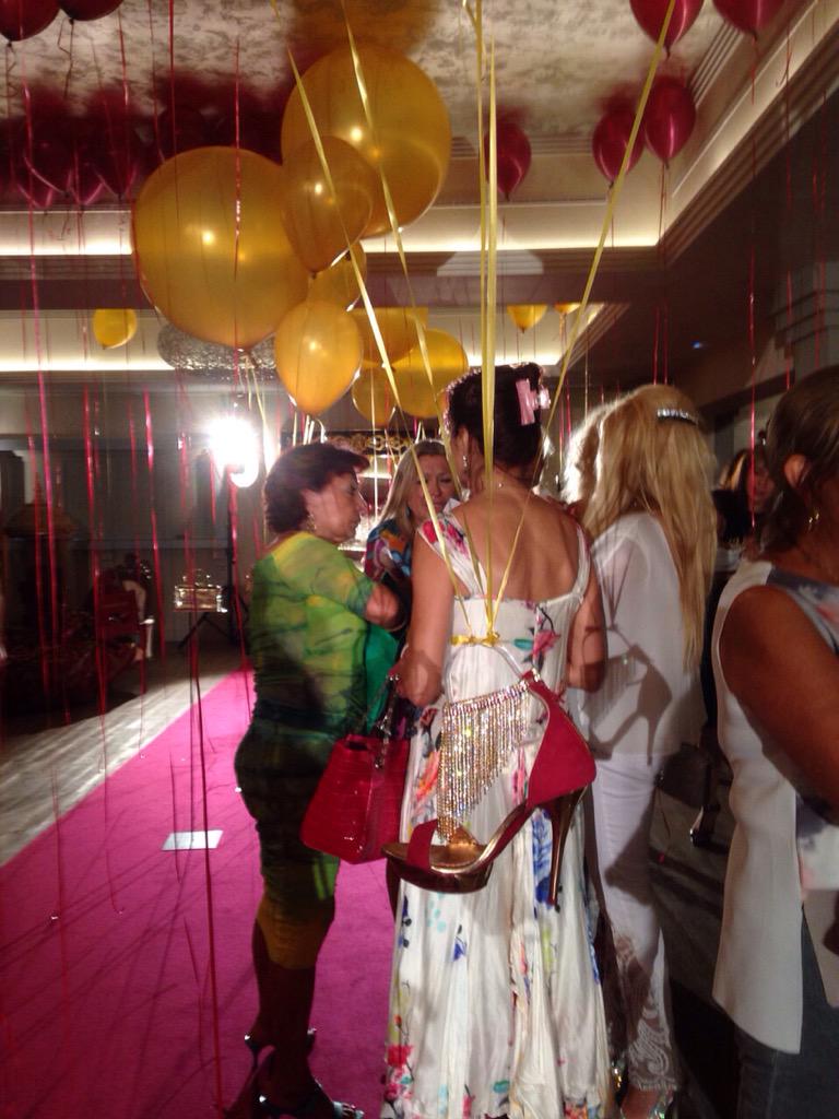 BrandingLatAm's tweet image. Pre-launch event of @MarbellaFair, presentation of Haute Chaussure @saranavarroshoe #BLAArts