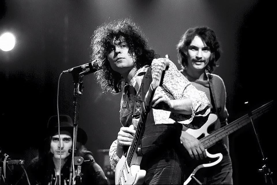 jackellyreed's tweet photo. Marc, Steve, and Mickey - T Rex
Lovely photo from The Olympia, Paris concert Jan 1971
#Bolan #rock #preGlam http://t.co/LvdSWx8z2M