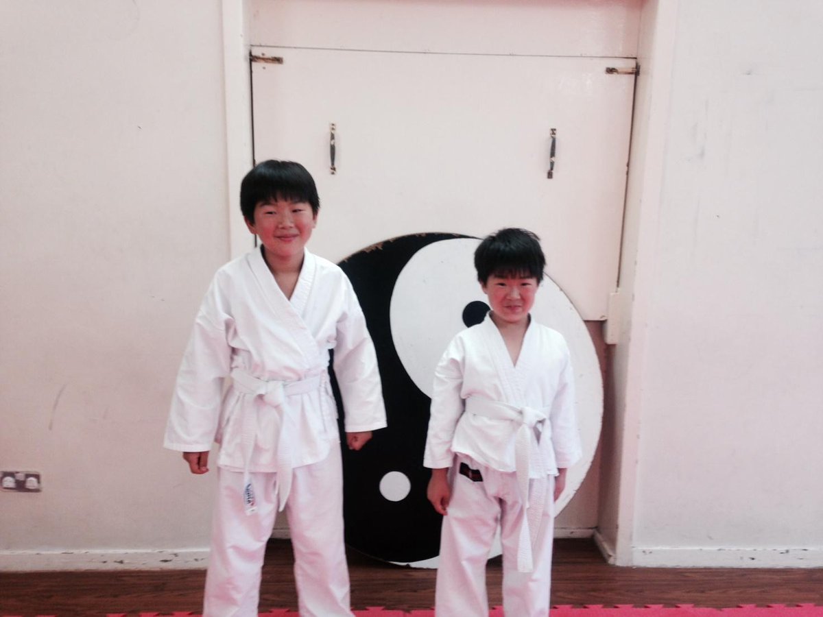 WansteadJujitsu's tweet photo. Well done to Douglas and Dominic on their first tab.  The start of a long road! http://t.co/JwuTYTOdjV