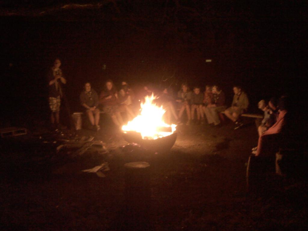3rdBarnehurst's tweet photo. @3rdBarnehurst  Campfire http://t.co/gZD7gjGhCR