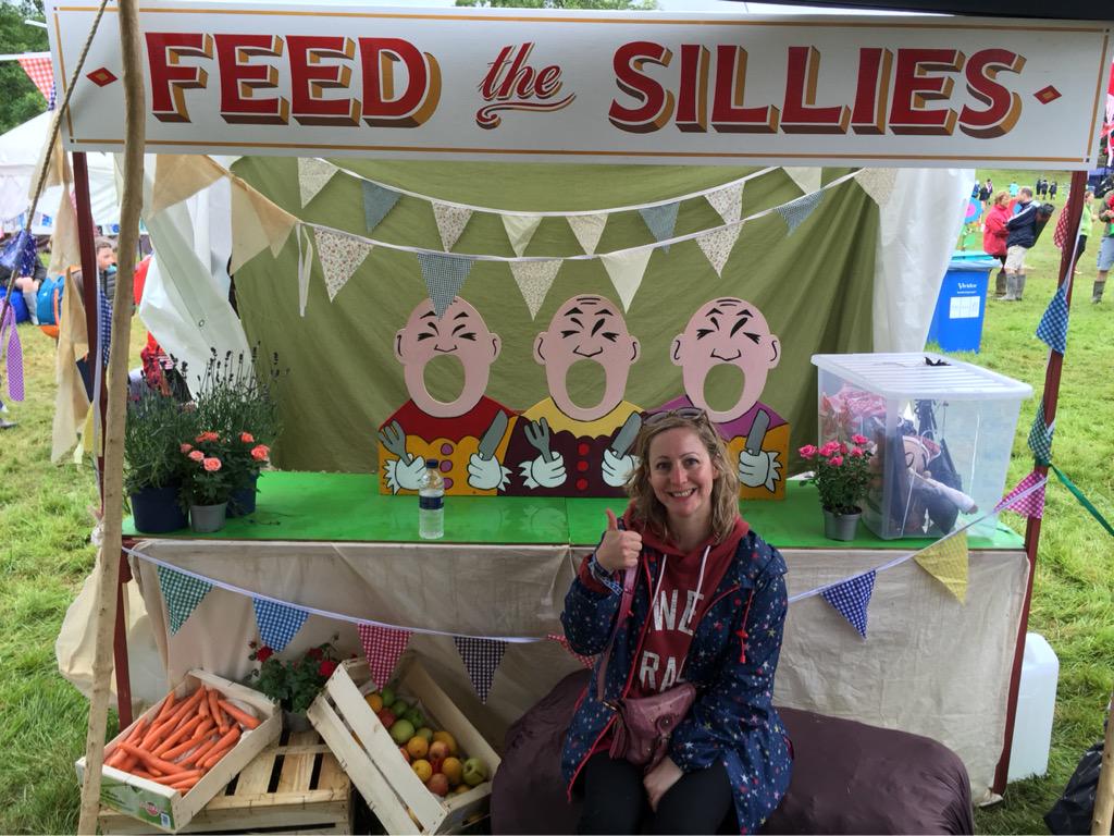 jampota's tweet photo. Great shows @SomersaultHQ with @3sillies @ScratchBuilt1 - Despite the temperamental weather - lots of fun had by all http://t.co/jiF6Hal0X8