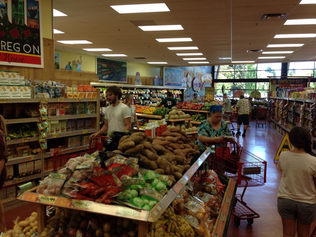 FullerGarth's tweet photo. #breakerpdx deliveries 7 days a week at TJs http://t.co/QaWJiUptGz