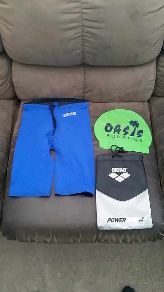 aeh24824's tweet photo. Suit ✔
Cap✔ 
All set for 3 day junior olympic swim meet at riverside
@arenaUSA #waterisme #bestsport http://t.co/6xluuu3hd2
