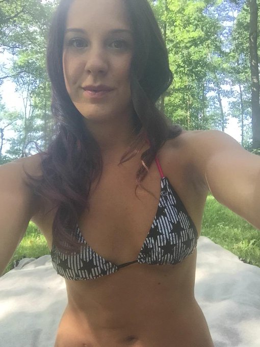 Camming outside right now! @MobileMFC http://t.co/4duLxQhX7p http://t.co/r3lwTB53rF<a class="tags" target="_blank" title="On Twitter" href="/?out=eyJ0eXAiOiJKV1QiLCJhbGciOiJIUzUxMiJ9.eyJpYXQiOjE3MjQzODMwNTIsImlzcyI6InR3cG9ybnN0YXJzLmNvbSIsIm5iZiI6MTcyNDM4MzA1MiwiZXhwIjoxNzU1OTE5MDUyLCJyZWRpcmVjdF91cmwiOiJodHRwczovL3R3aXR0ZXIuY29tL01vYmlsZU1GQyJ9.AMxfTZ4WtanJaKAzOp4pzcrRovC0Cyj5StaY7ok2A_5q1GsmbvTmSFYVOD6FKIqwyiURJZpDk7WBFzduiiPqLQ">@MobileMFC</a><a href="/tag/onmfc"class="tags"><span>#onmfc</span></a>