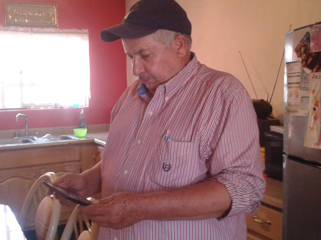 Continuamos visitando a militantes panistas de #Magdalena. <a href="/RicardoAnayaC/">RicardoAnayaC</a>. <a href="/JavierDagnino/">Javier Dagnino</a> <a href="/lic_teran/">Dr. Martín Terán</a> <a href="/kalytka_/">Kalytka Duarte</a> @