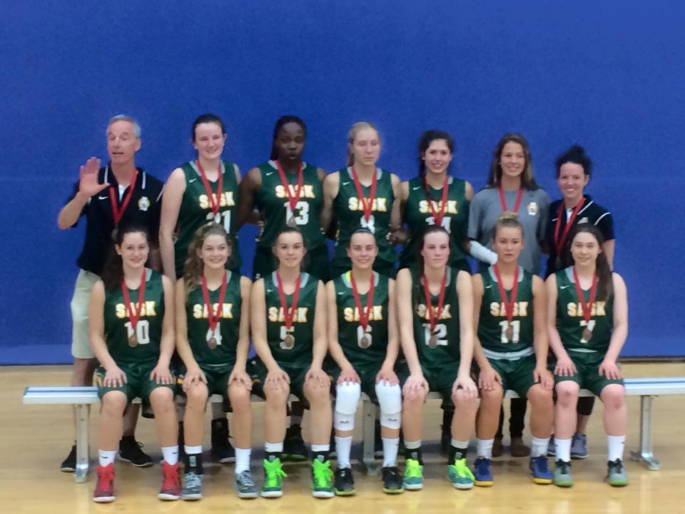 basketballsask's tweet photo. One more! Paul says no pics thanks! http://t.co/DyQYeiHkND