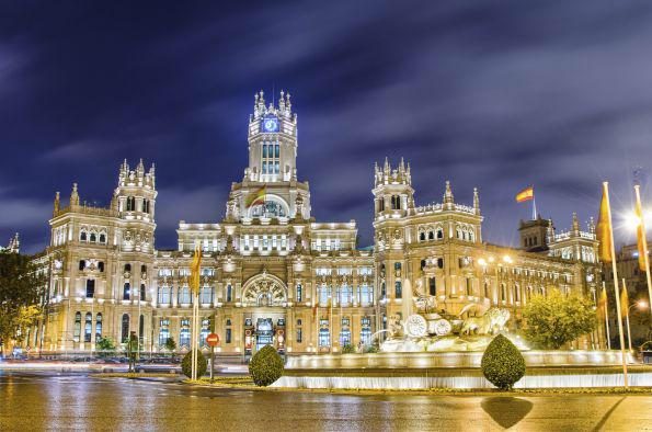 SecretosdeMadri's tweet photo. Gracias #Madrid por regalarnos los escenarios perfectos para nuestros sueños ¡Buenas noches! (Vía @begonavillacis) http://t.co/O1Okm6GF6u