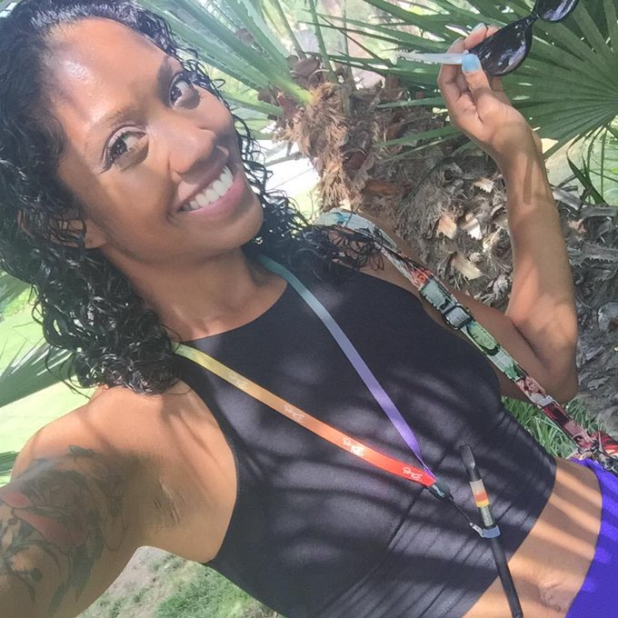 Yay! Another #amazonwishlist #spoil 🎁✨ I love my new @americanapparel crop top! Thanks luvs to whoever<a href="/tag/amazonwishlist"class="tags">#amazonwishlist</a><a href="/tag/spoil"class="tags">#spoil</a>