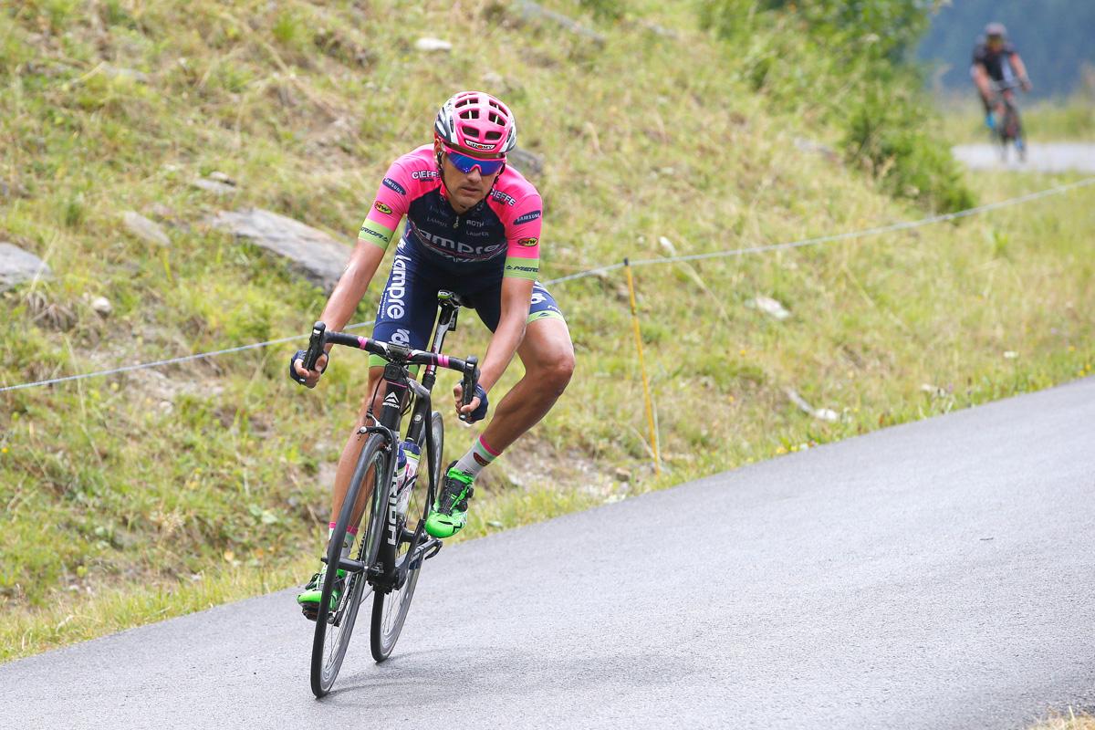 MeridaProRoad's tweet photo. Some impressions of @lampre_merida racing the #TDF2015: Stages 19 and 21. Pics from @bettiniphoto, thanks! http://t.co/NwL05cGJhl