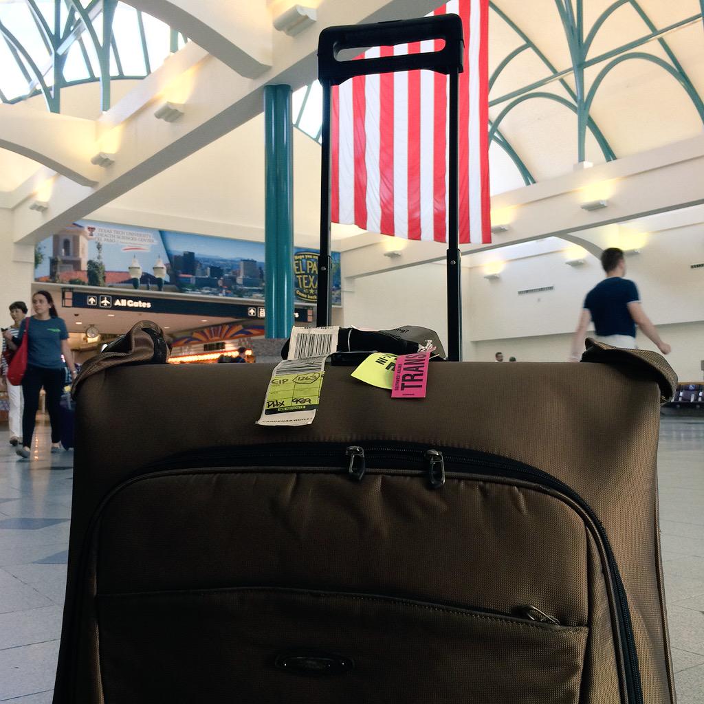 YouthPastorWill's tweet image. And 24 hours later, she made it. Kids, this is why I rarely check in luggage. 

@SouthwestAir 
#AvoidIt