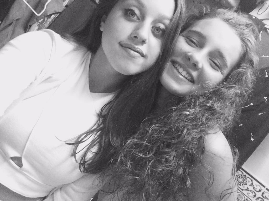 i miss you 😚🙈💕 <a href="/victoriaaz__/">Victoria Azevedo</a>