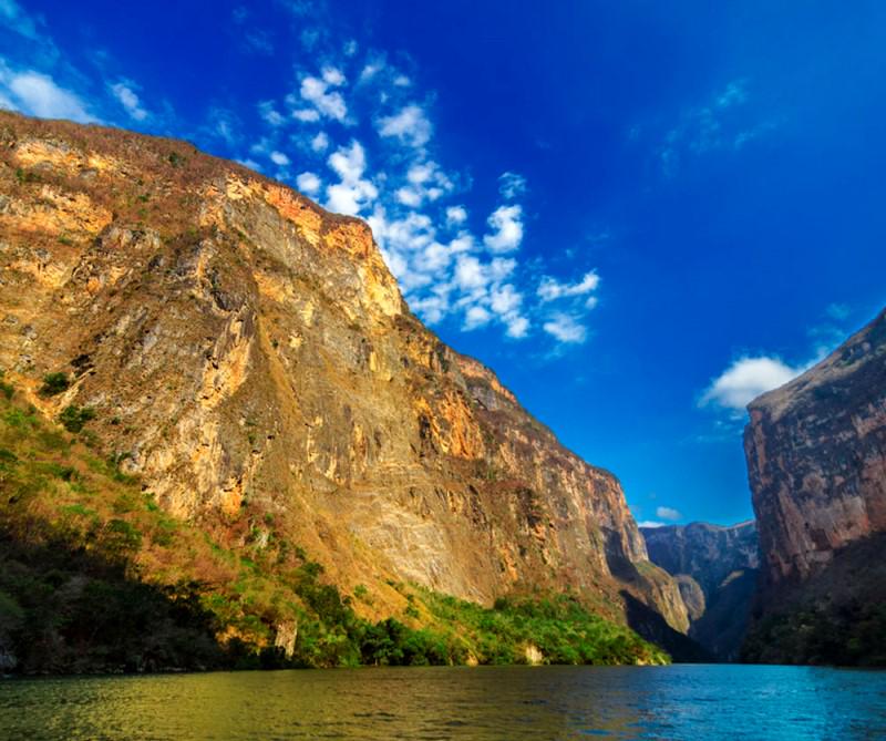 AtractivosMX's tweet photo. #Chiapas es uno de los estados de #México más bellos, ¿no lo crees? #TurismoEcologico http://t.co/tZ8pEIDlb7 http://t.co/yLxl7ebpfS