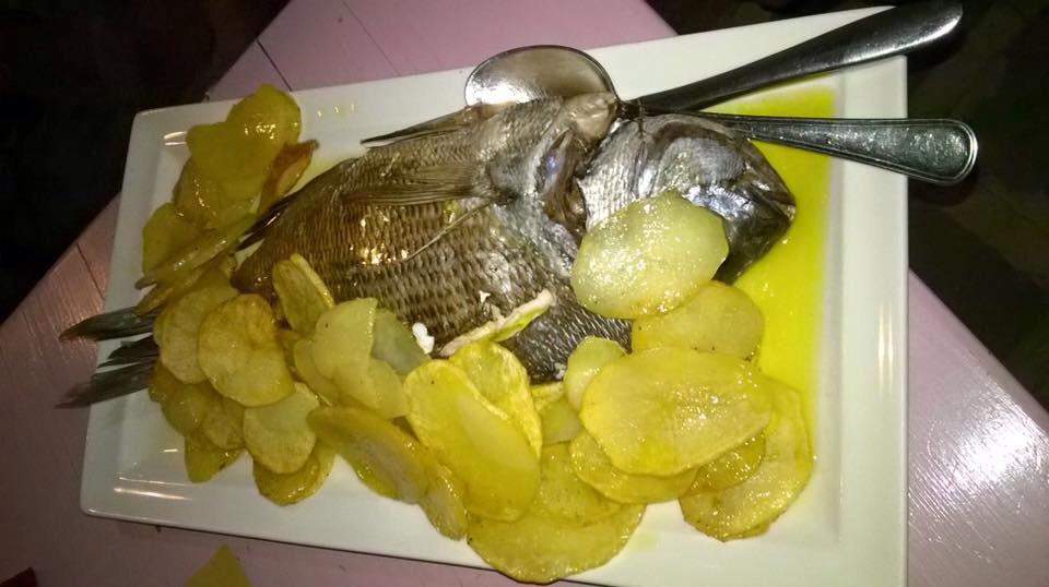 dalmareatavola's tweet photo. [a tavola con il pesce "povero] #dalmareallatavola in viaggio: Isola di Caprai, ristorante Il Carabottino #food http://t.co/SFilzCYTRU