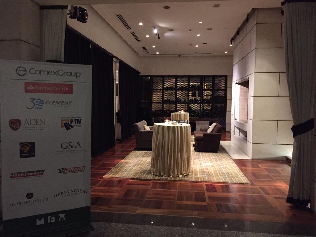 MartinJClement's tweet photo. Hoy tenemos la primer reunión social de #ComexgroupMza junto a @ClementComex #GGori #Dibiagi @SantanderRio @ADENBS http://t.co/MJJsVwuoZM