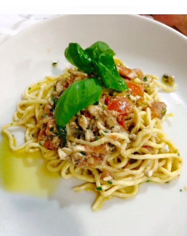 dalmareatavola's tweet photo. riscoperta dei sapori con il pesce "povero", Savona ristorante Blue tra i protagonisti in rassegna #dalmareallatavola http://t.co/Xjrly0F4yn